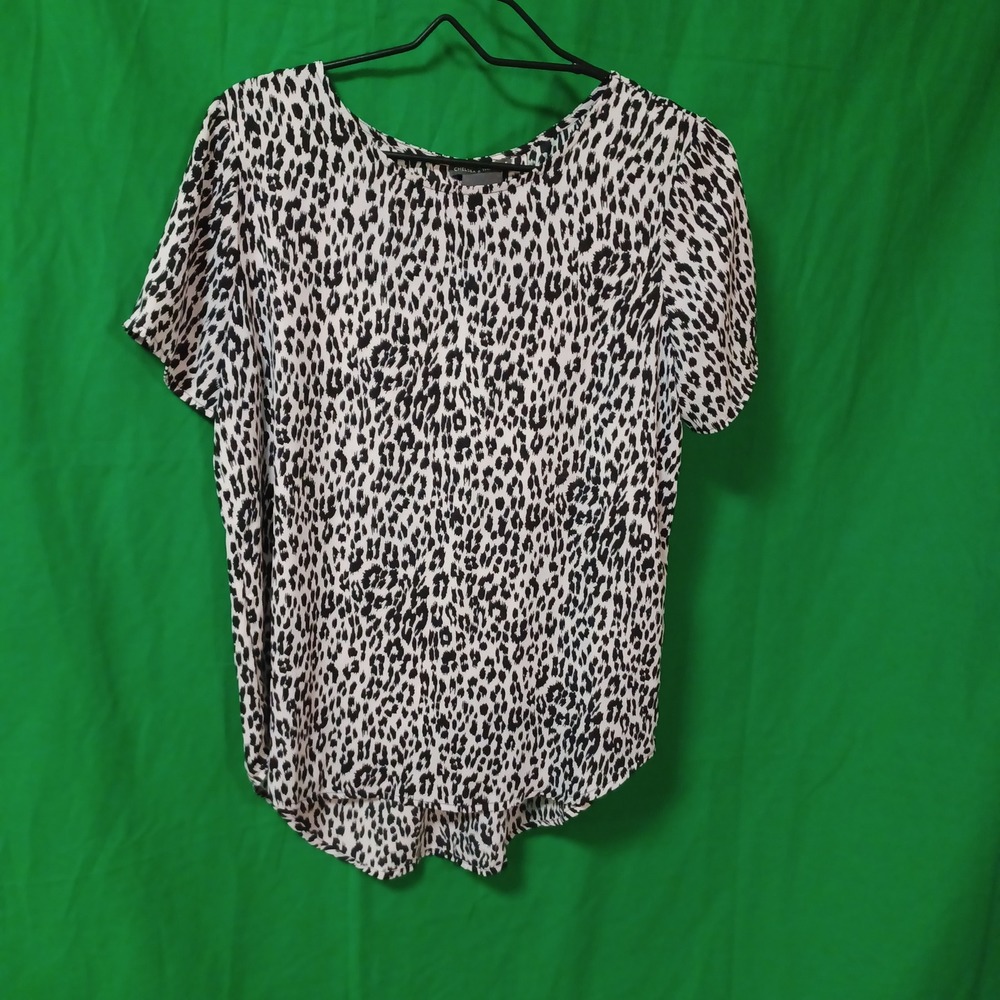 Chelsea & Theodore Womens Snow Leopard‎ Print Blouse Black White Medium 283501Q